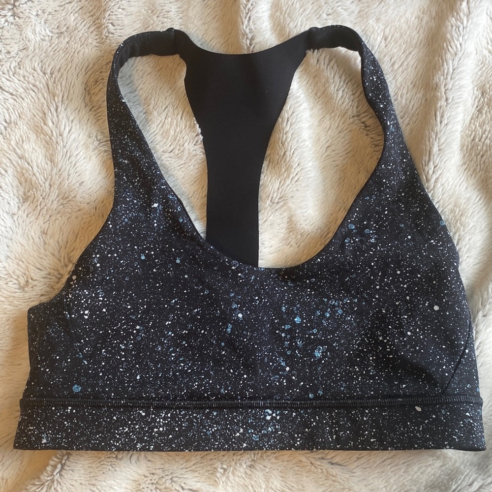 Lululemon sports bra size 4